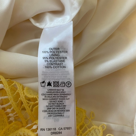 Size 10  - Forever New soft yellow embroidered summer dress - Picture 11 of 12